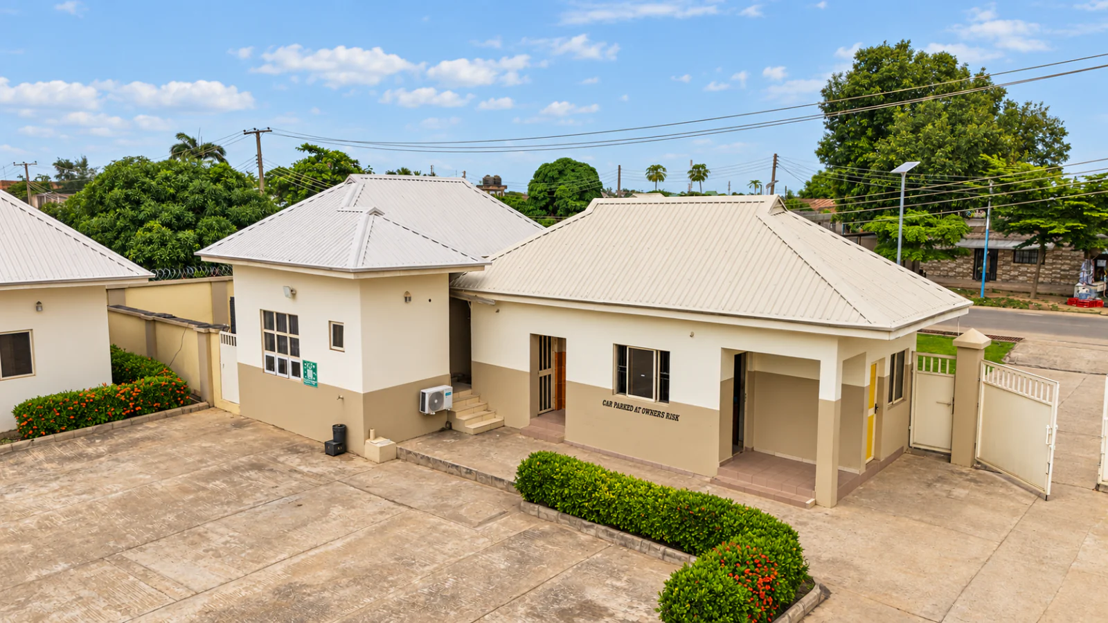 24-hour security post and controlled vehicle entrance at HASKE Hotel Luxury